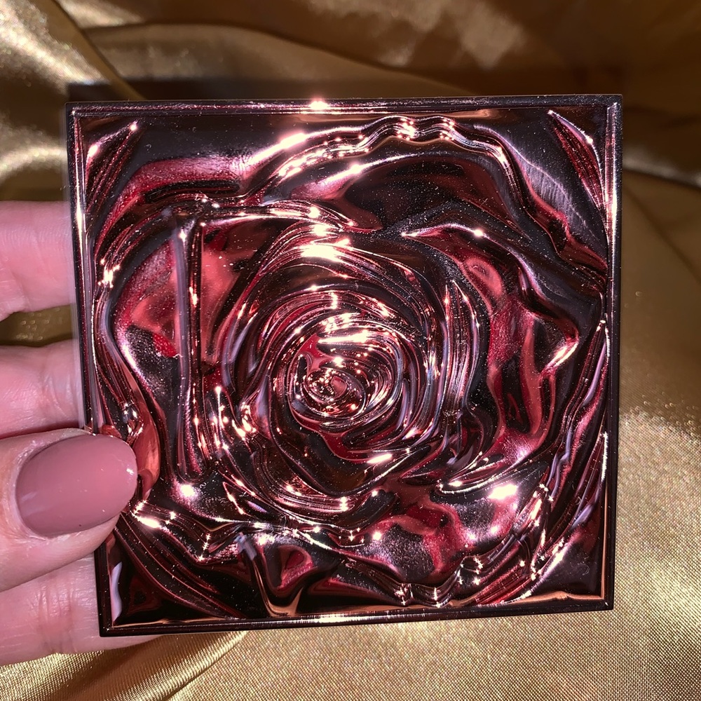 Smashbox+ VLADA highlighter